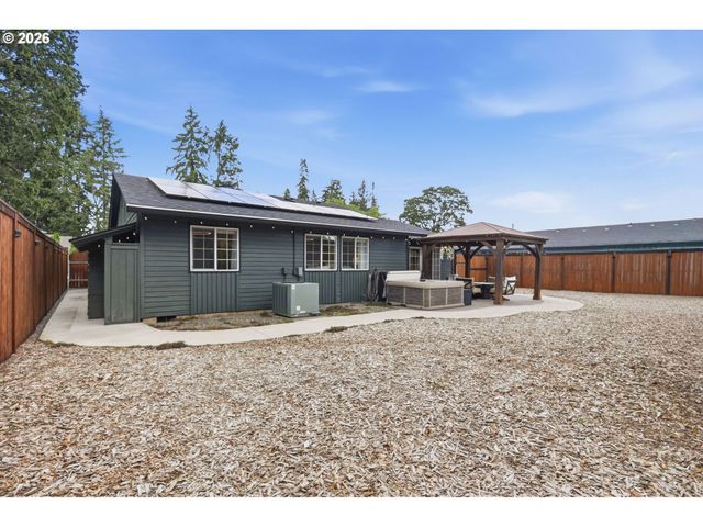 4114 Se SPRING St, Hillsboro, OR 97123