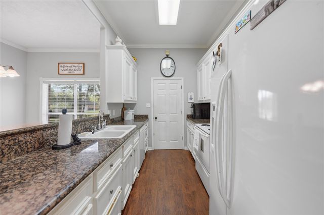 22418 Desert Willow Drive, Magnolia, TX 77355