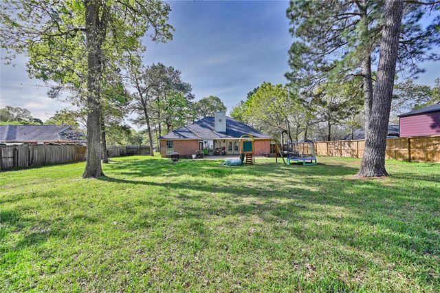 22418 Desert Willow Drive, Magnolia, TX 77355