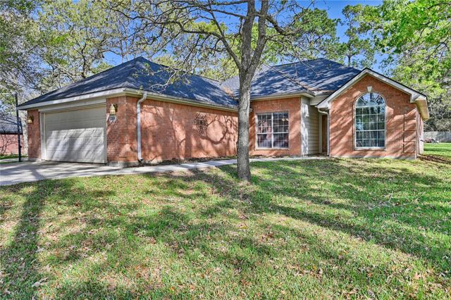 22418 Desert Willow Drive, Magnolia, TX 77355