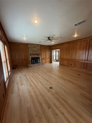 13075 Fm 121, Van Alstyne, TX 75495