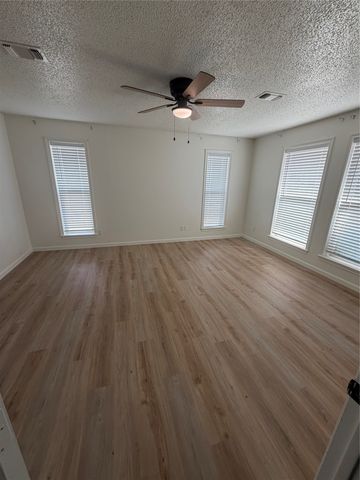 13075 Fm 121, Van Alstyne, TX 75495