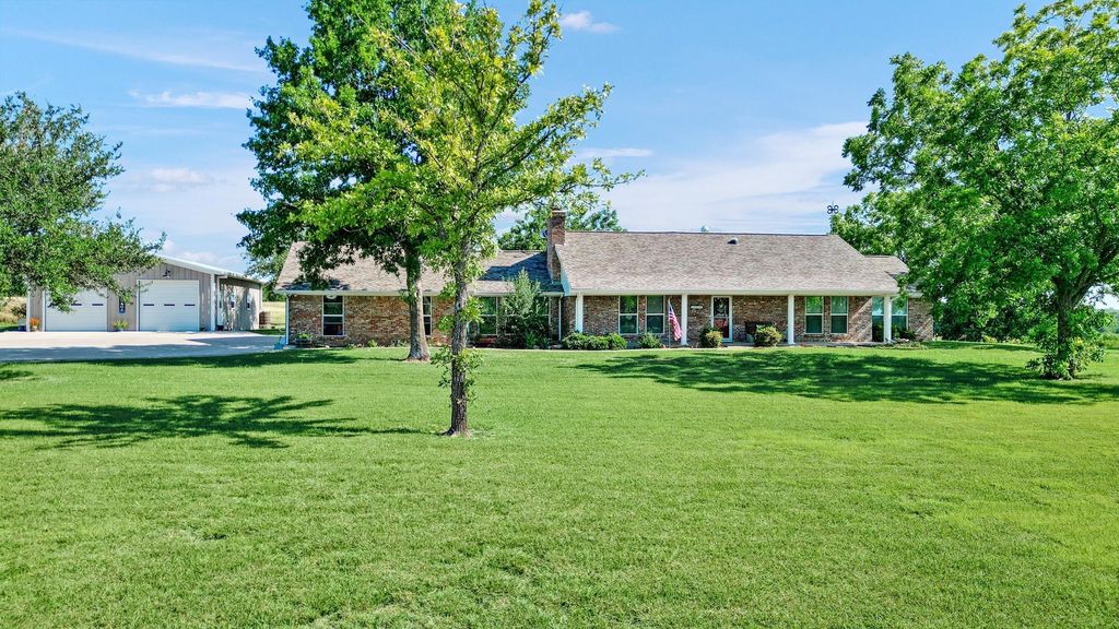 13075 Fm 121, Van Alstyne, TX 75495