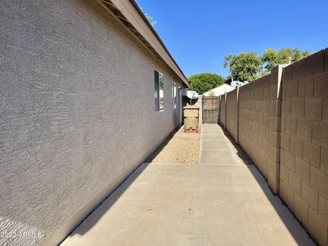 8143 W Mary Ann Drive, Peoria, AZ 85382