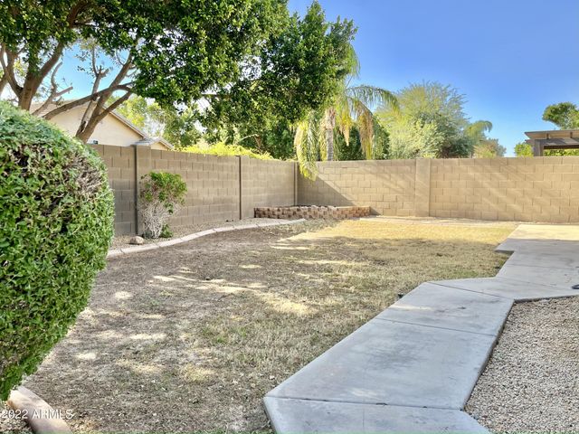 8143 W Mary Ann Drive, Peoria, AZ 85382