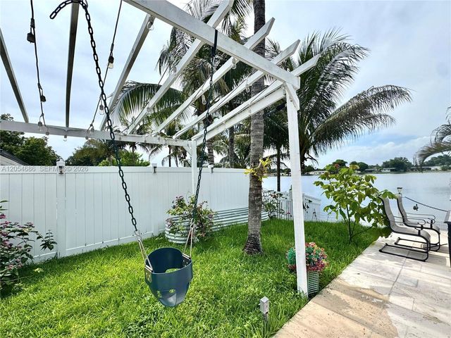 8641 NW 19th St, Pembroke Pines, FL 33024