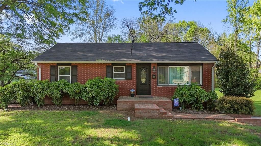 623 Oakgrove Drive, Graham, NC 27253
