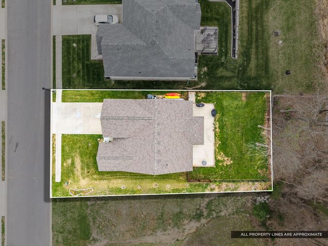 368 Barry Dr, Clarksville, TN 37040