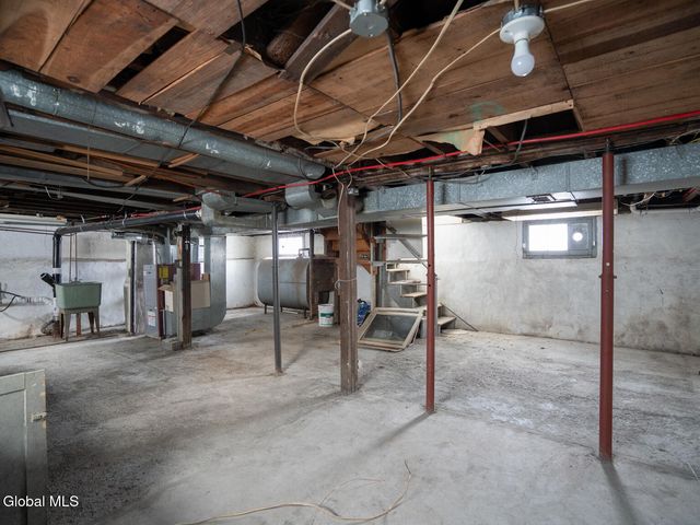 21 Bruen Court, East Greenbush, NY 12144