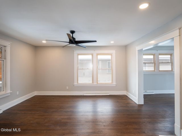 21 Bruen Court, East Greenbush, NY 12144