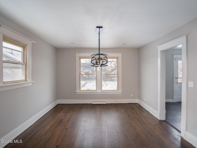 21 Bruen Court, East Greenbush, NY 12144