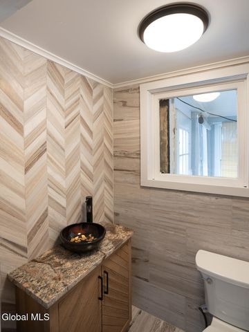 21 Bruen Court, East Greenbush, NY 12144