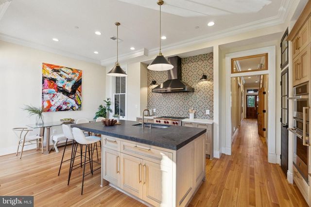 1514 R ST NW, Washington, DC 20009