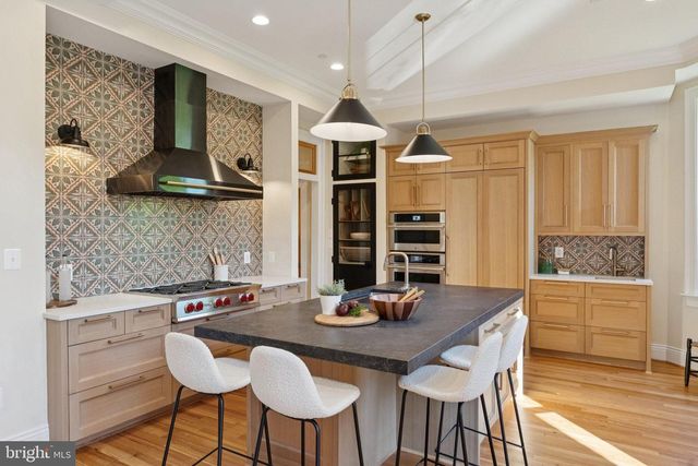 1514 R ST NW, Washington, DC 20009