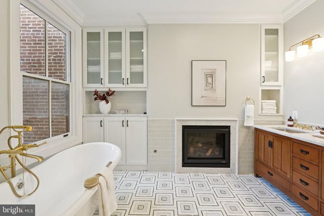 1514 R ST NW, Washington, DC 20009