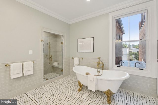 1514 R ST NW, Washington, DC 20009