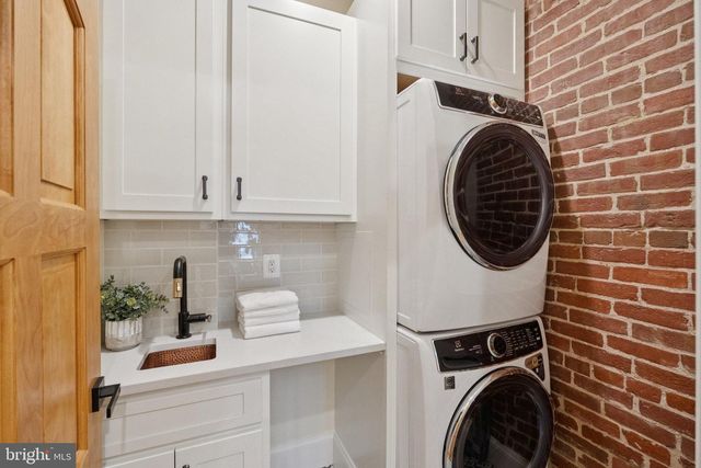 1514 R ST NW, Washington, DC 20009