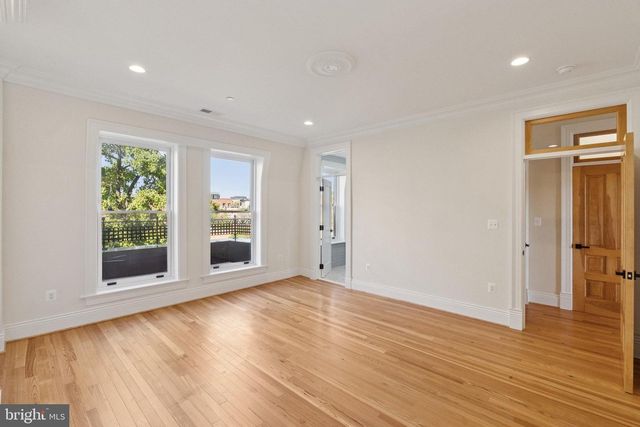 1514 R ST NW, Washington, DC 20009