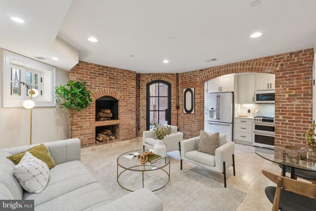 1514 R ST NW, Washington, DC 20009