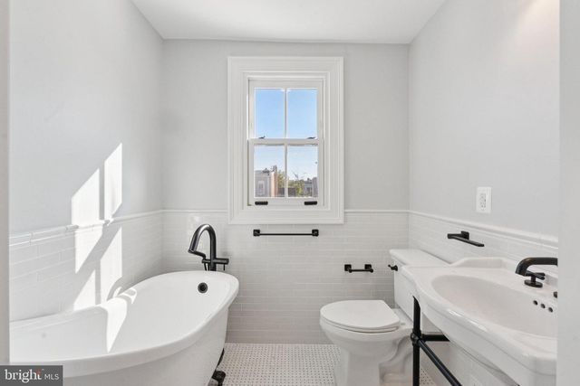 1514 R ST NW, Washington, DC 20009