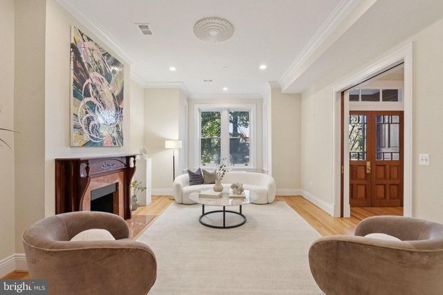 1514 R ST NW, Washington, DC 20009