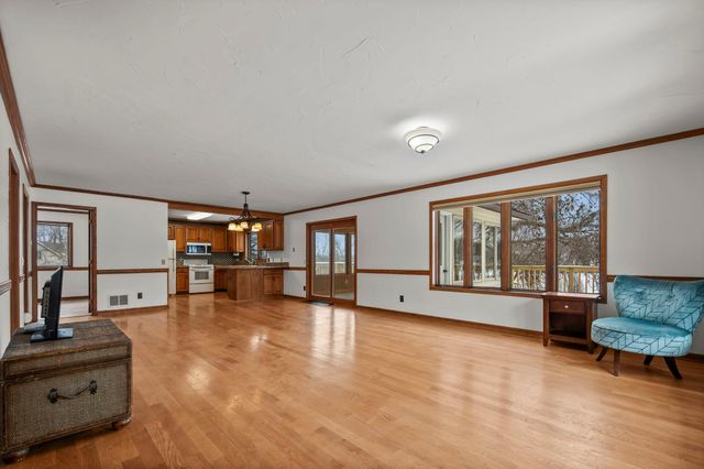 15541 Mitchell Circle SE, Prior Lake, MN 55372