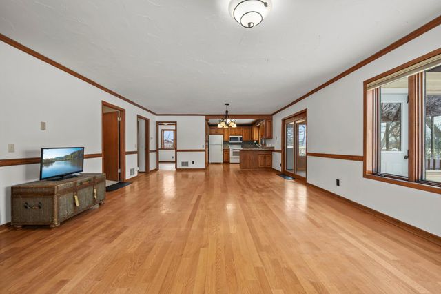 15541 Mitchell Circle SE, Prior Lake, MN 55372