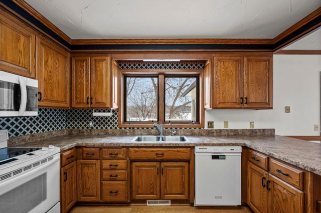 15541 Mitchell Circle SE, Prior Lake, MN 55372