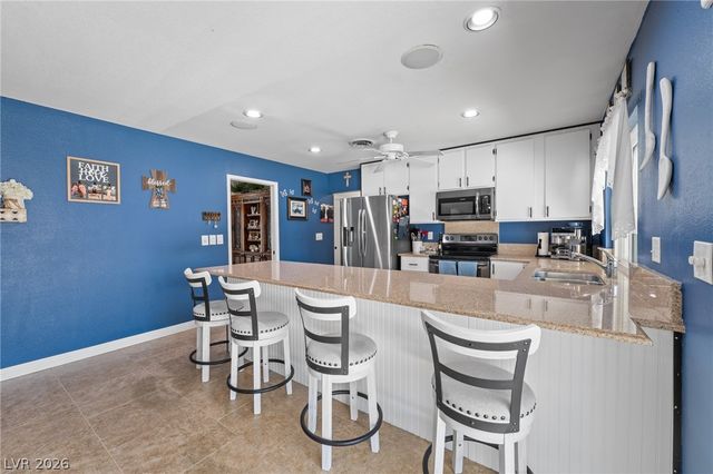 1909 Stonehaven Circle, Las Vegas, NV 89108