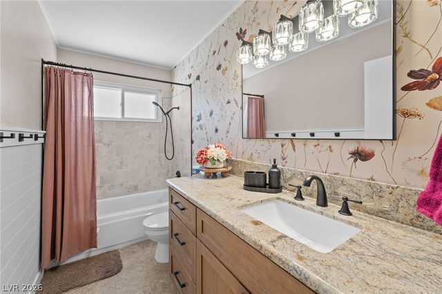 1909 Stonehaven Circle, Las Vegas, NV 89108