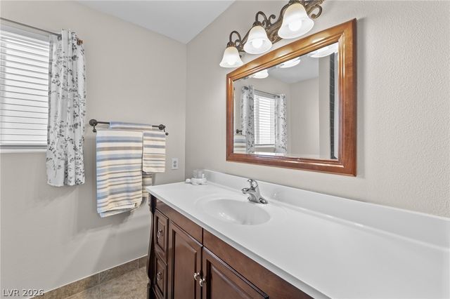 1909 Stonehaven Circle, Las Vegas, NV 89108