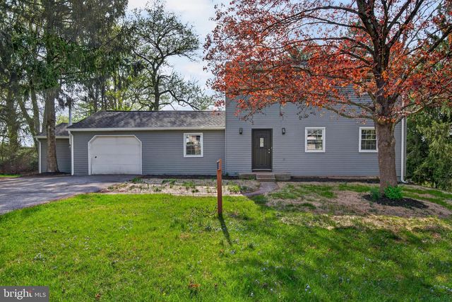 25 MULLIGAN DR, Etters, PA 17319