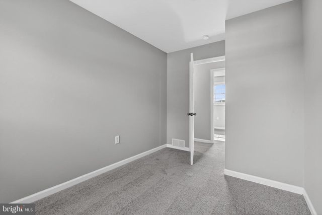 25 MULLIGAN DR, Etters, PA 17319