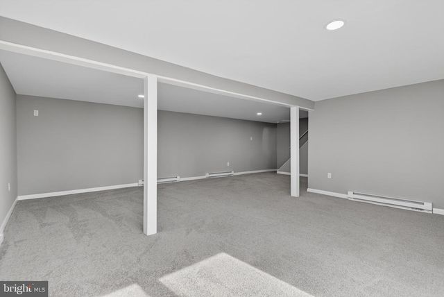 25 MULLIGAN DR, Etters, PA 17319