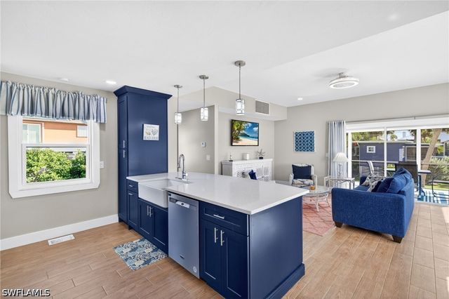 167 Mandalay RD, Fort Myers Beach, FL 33931