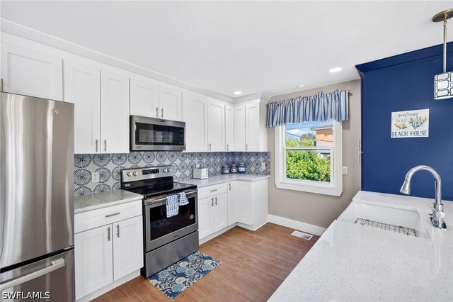 167 Mandalay RD, Fort Myers Beach, FL 33931