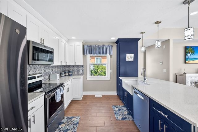 167 Mandalay RD, Fort Myers Beach, FL 33931