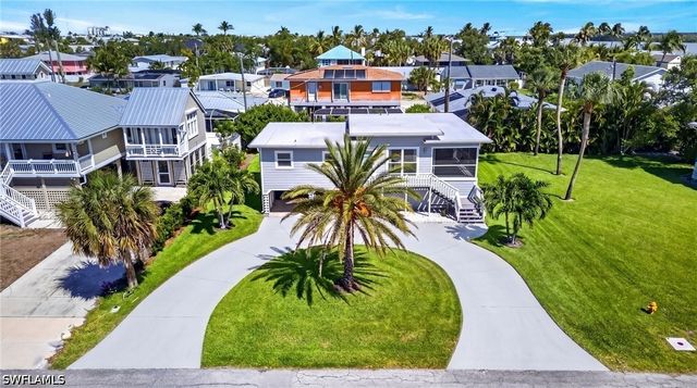 167 Mandalay RD, Fort Myers Beach, FL 33931