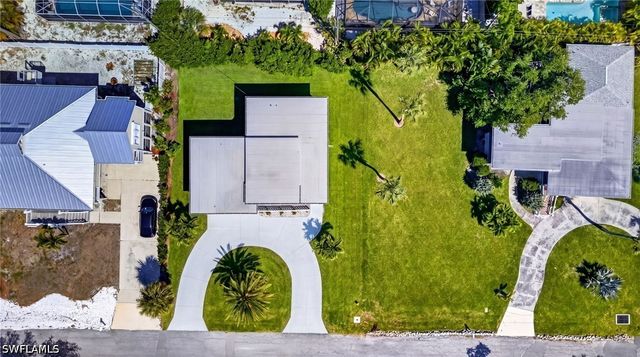 167 Mandalay RD, Fort Myers Beach, FL 33931