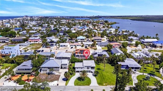 167 Mandalay RD, Fort Myers Beach, FL 33931