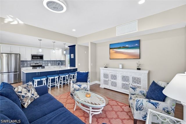 167 Mandalay RD, Fort Myers Beach, FL 33931