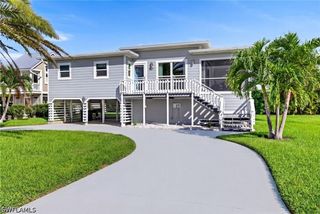 167 Mandalay RD, Fort Myers Beach, FL 33931