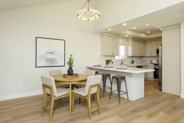 660 Santa Fe Dr., Encinitas, CA 92024