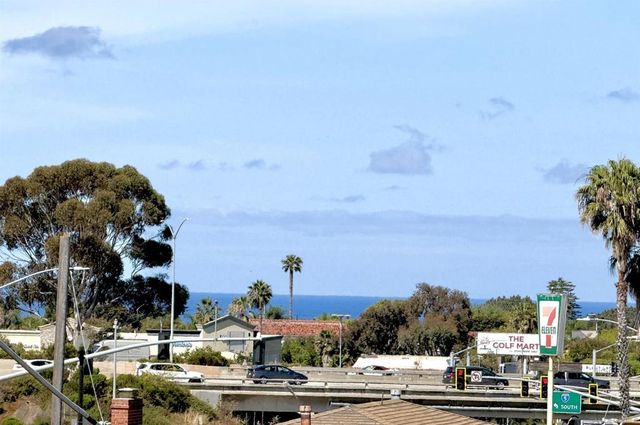 660 Santa Fe Dr., Encinitas, CA 92024