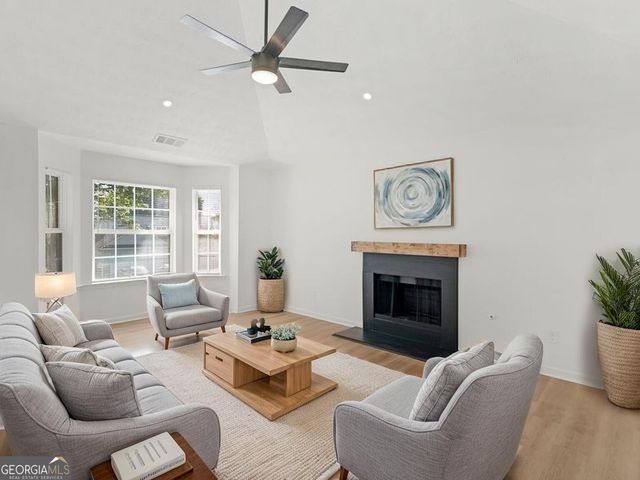 6060 Winston Trace, Mcdonough, GA 30252
