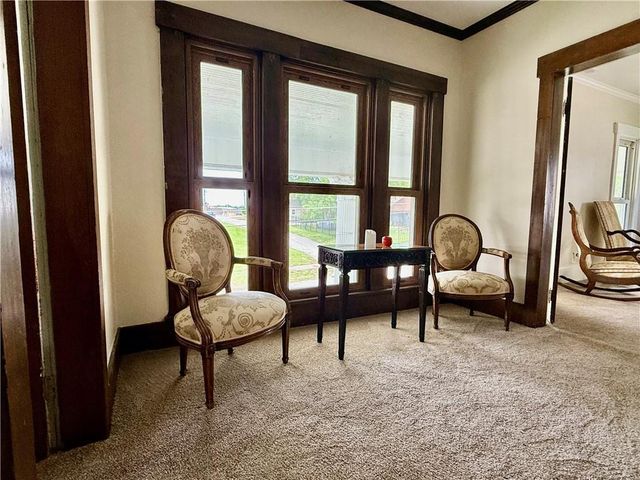 121 W Royle Street, Richmond, MO 64085