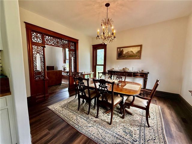 121 W Royle Street, Richmond, MO 64085