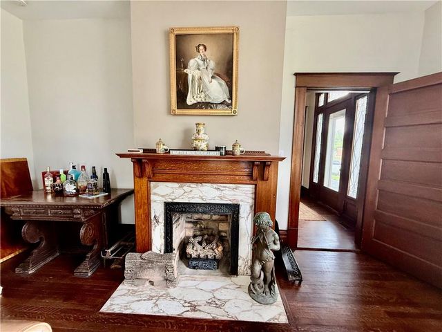 121 W Royle Street, Richmond, MO 64085