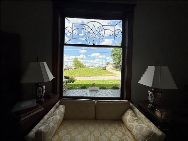 121 W Royle Street, Richmond, MO 64085