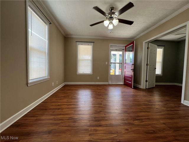 1726 Starkweather Avenue, Cleveland, OH 44113